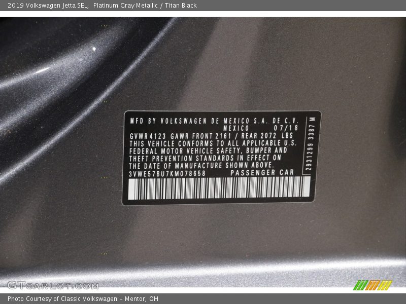 Platinum Gray Metallic / Titan Black 2019 Volkswagen Jetta SEL