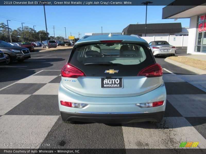 Green Mist Metallic / Light Ash Gray/­Ceramic White 2019 Chevrolet Bolt EV Premier