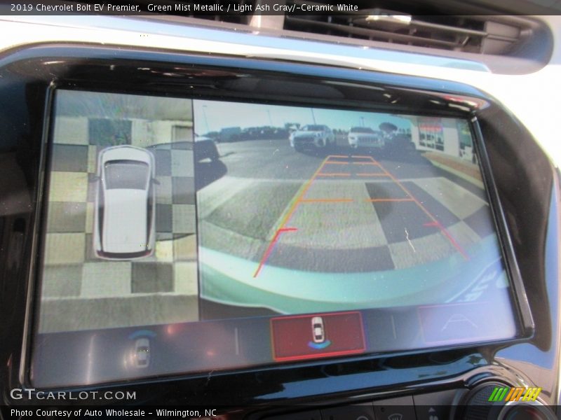 Green Mist Metallic / Light Ash Gray/­Ceramic White 2019 Chevrolet Bolt EV Premier