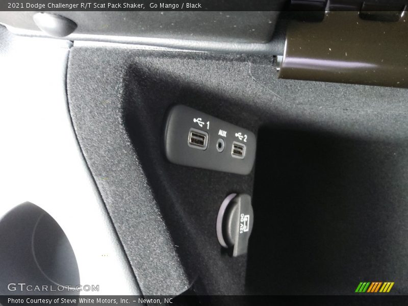 Go Mango / Black 2021 Dodge Challenger R/T Scat Pack Shaker