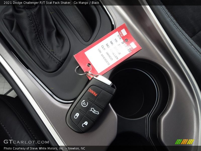 Go Mango / Black 2021 Dodge Challenger R/T Scat Pack Shaker