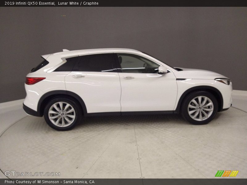  2019 QX50 Essential Lunar White