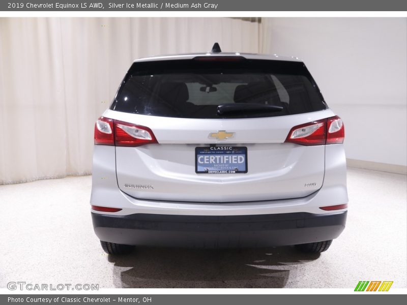 Silver Ice Metallic / Medium Ash Gray 2019 Chevrolet Equinox LS AWD