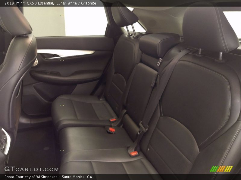 Lunar White / Graphite 2019 Infiniti QX50 Essential