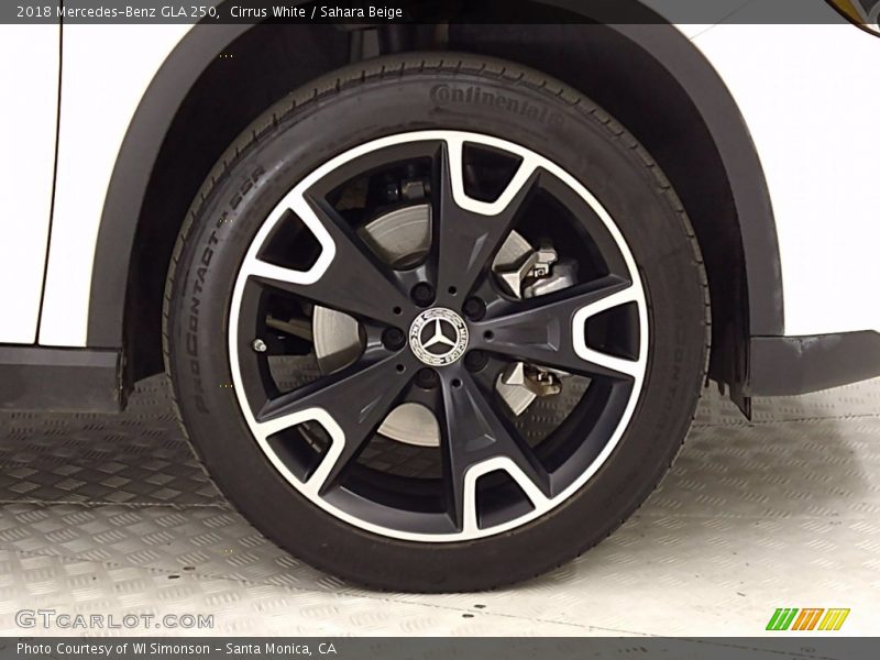 Cirrus White / Sahara Beige 2018 Mercedes-Benz GLA 250