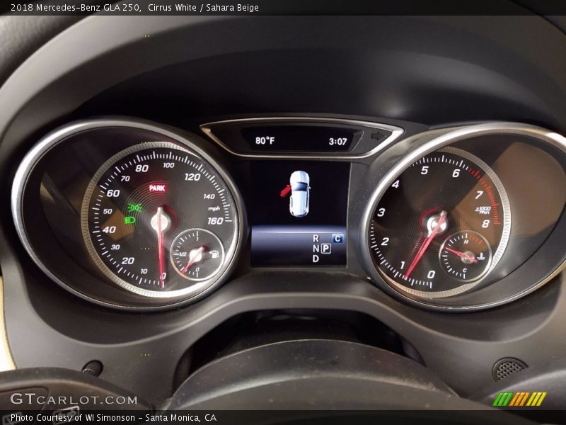 Cirrus White / Sahara Beige 2018 Mercedes-Benz GLA 250