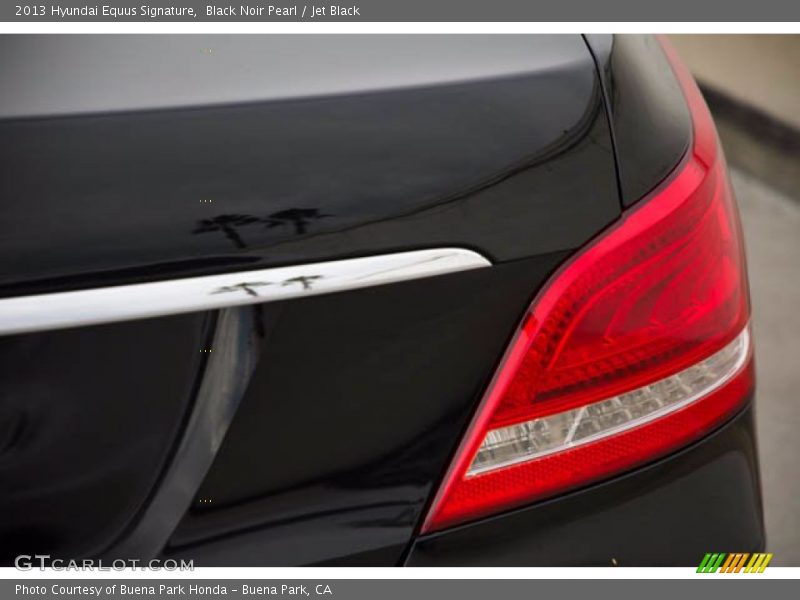 Black Noir Pearl / Jet Black 2013 Hyundai Equus Signature