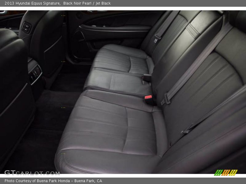 Black Noir Pearl / Jet Black 2013 Hyundai Equus Signature