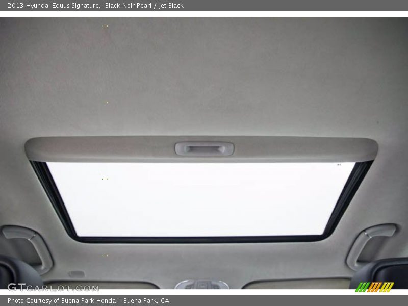 Black Noir Pearl / Jet Black 2013 Hyundai Equus Signature