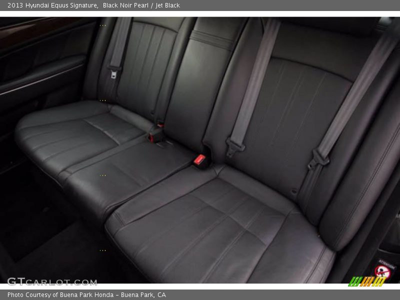 Black Noir Pearl / Jet Black 2013 Hyundai Equus Signature