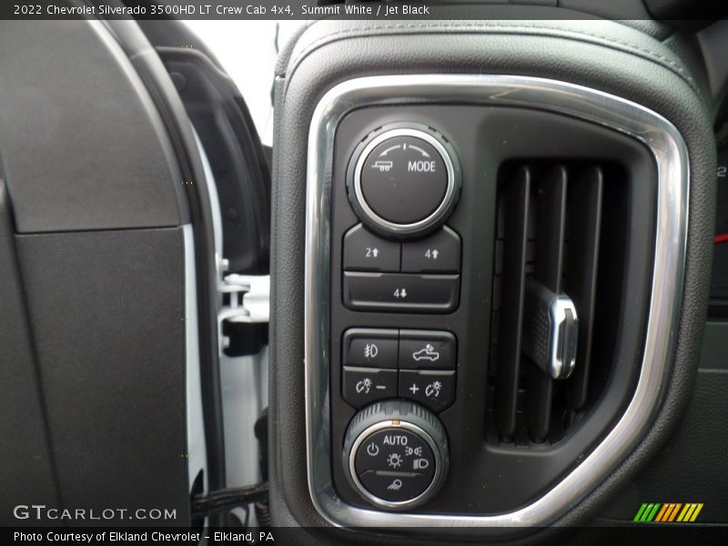 Summit White / Jet Black 2022 Chevrolet Silverado 3500HD LT Crew Cab 4x4