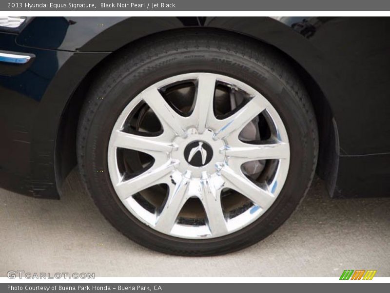  2013 Equus Signature Wheel