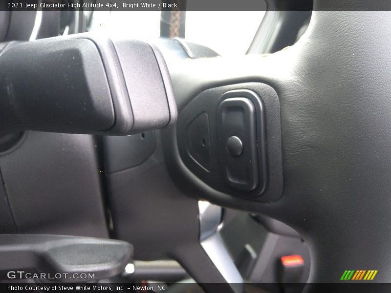 Bright White / Black 2021 Jeep Gladiator High Altitude 4x4