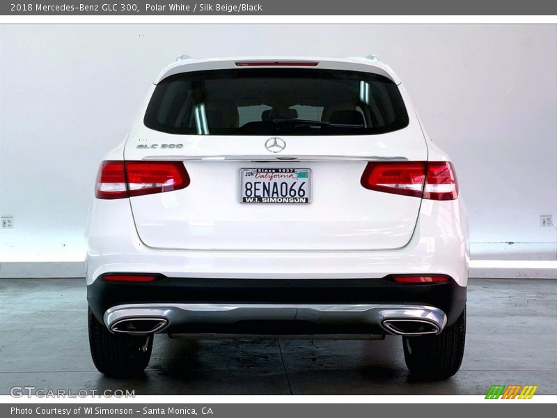 Polar White / Silk Beige/Black 2018 Mercedes-Benz GLC 300