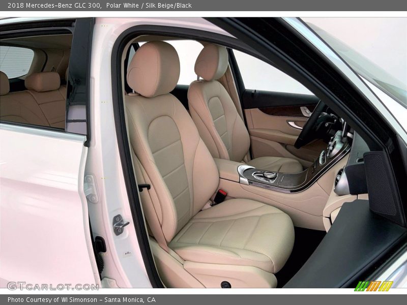 Polar White / Silk Beige/Black 2018 Mercedes-Benz GLC 300