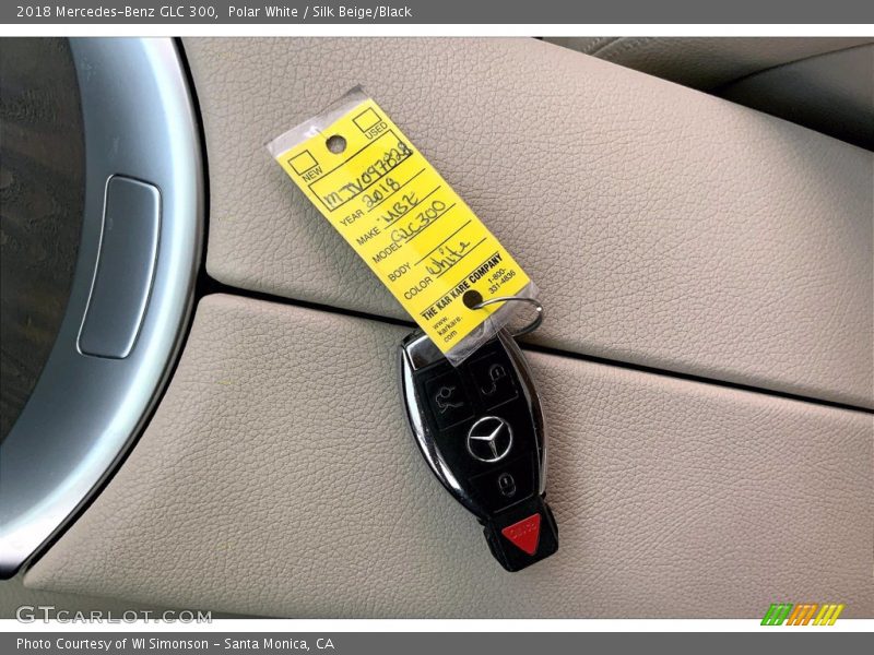 Polar White / Silk Beige/Black 2018 Mercedes-Benz GLC 300
