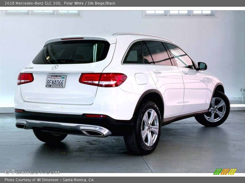 Polar White / Silk Beige/Black 2018 Mercedes-Benz GLC 300