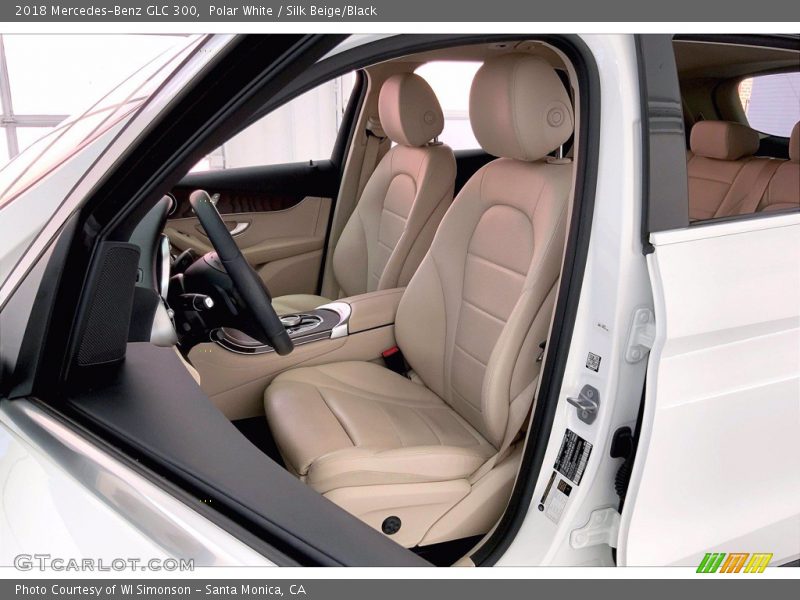 Polar White / Silk Beige/Black 2018 Mercedes-Benz GLC 300