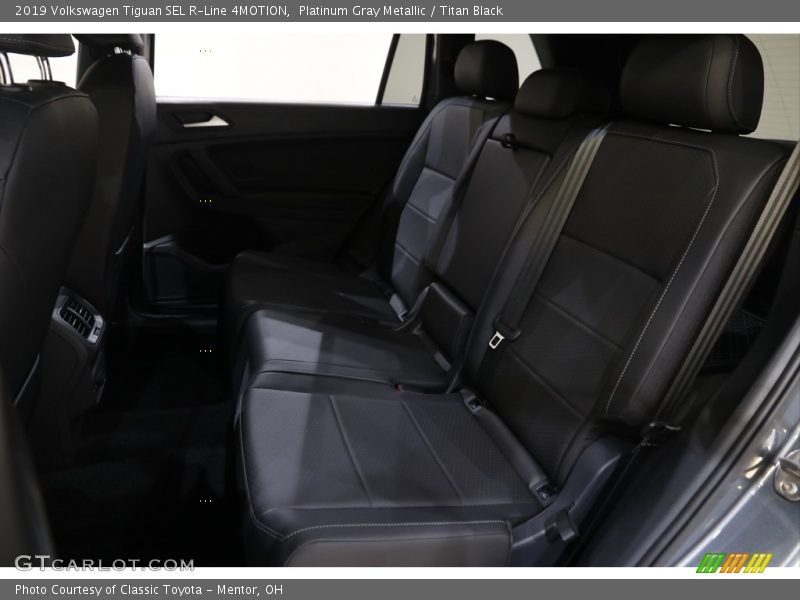Platinum Gray Metallic / Titan Black 2019 Volkswagen Tiguan SEL R-Line 4MOTION