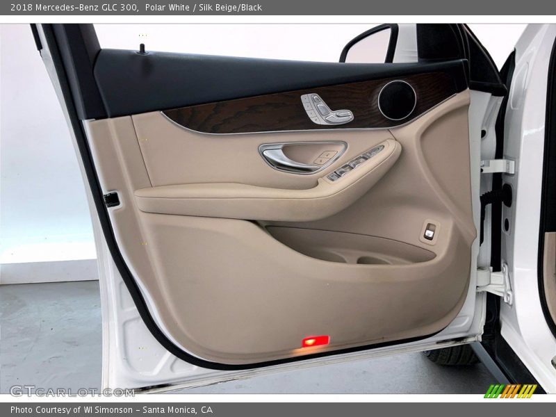 Polar White / Silk Beige/Black 2018 Mercedes-Benz GLC 300