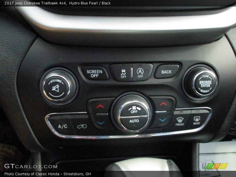 Hydro Blue Pearl / Black 2017 Jeep Cherokee Trailhawk 4x4