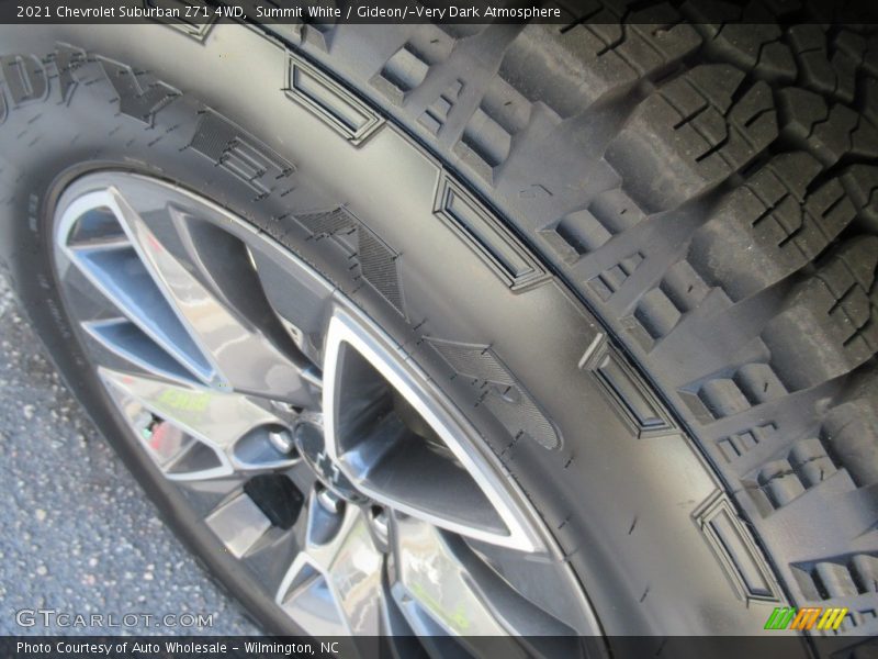 Summit White / Gideon/­Very Dark Atmosphere 2021 Chevrolet Suburban Z71 4WD