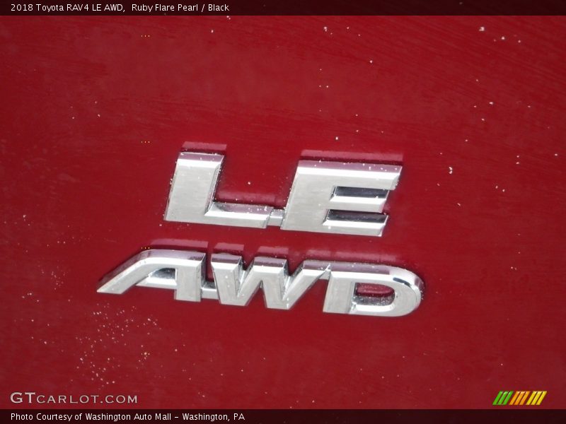 Ruby Flare Pearl / Black 2018 Toyota RAV4 LE AWD
