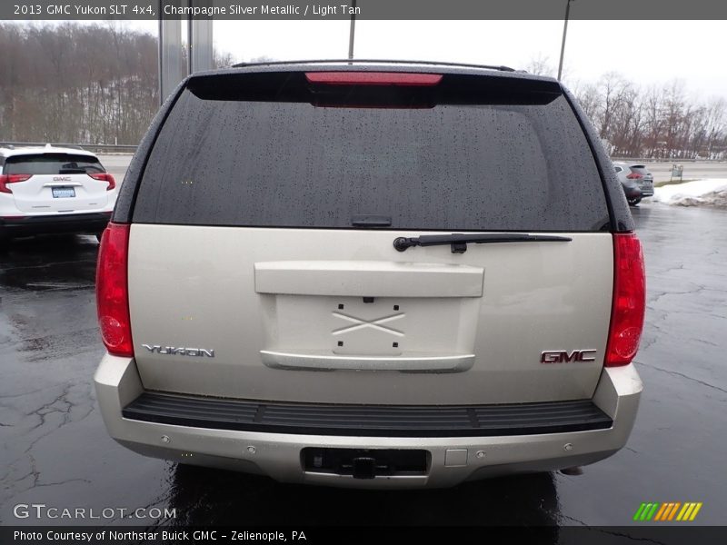 Champagne Silver Metallic / Light Tan 2013 GMC Yukon SLT 4x4