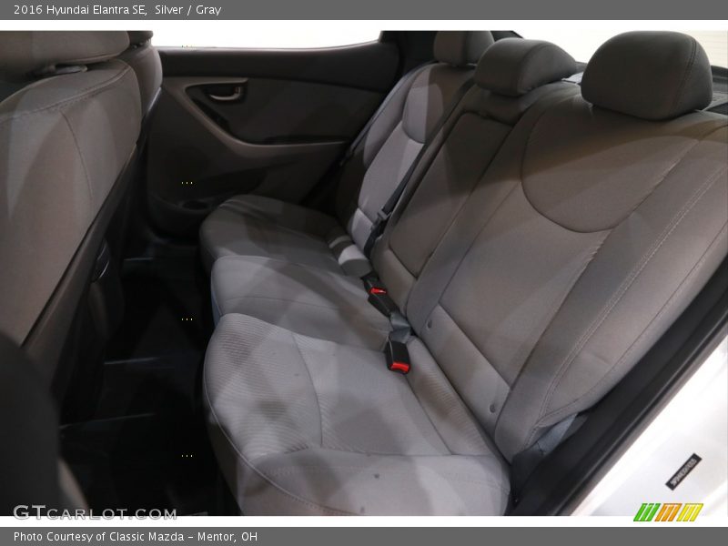Silver / Gray 2016 Hyundai Elantra SE