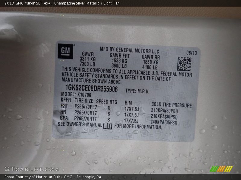 Champagne Silver Metallic / Light Tan 2013 GMC Yukon SLT 4x4