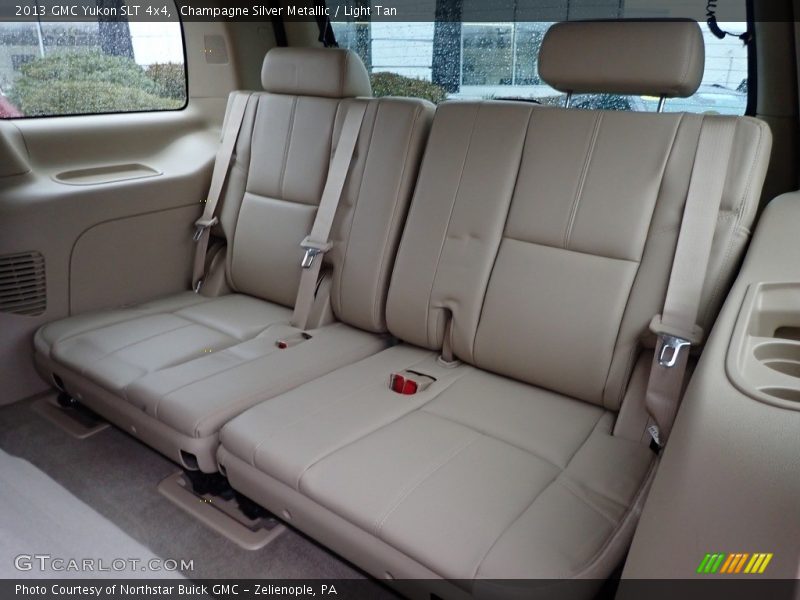 Champagne Silver Metallic / Light Tan 2013 GMC Yukon SLT 4x4