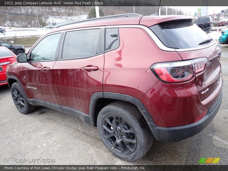 Velvet Red Pearl / Black 2022 Jeep Compass Latitude 4x4