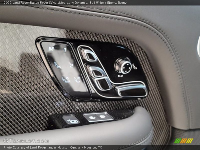 Controls of 2022 Range Rover SVAutobiography Dynamic