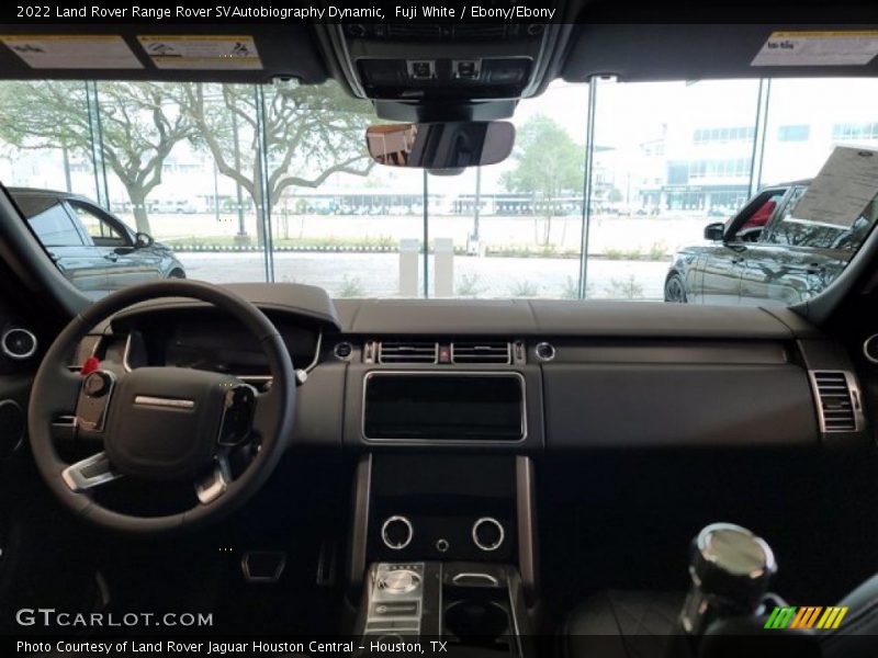 Dashboard of 2022 Range Rover SVAutobiography Dynamic
