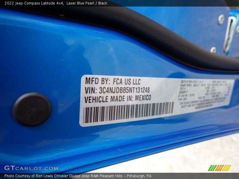 Laser Blue Pearl / Black 2022 Jeep Compass Latitude 4x4