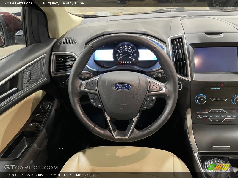 Burgundy Velvet / Dune 2019 Ford Edge SEL