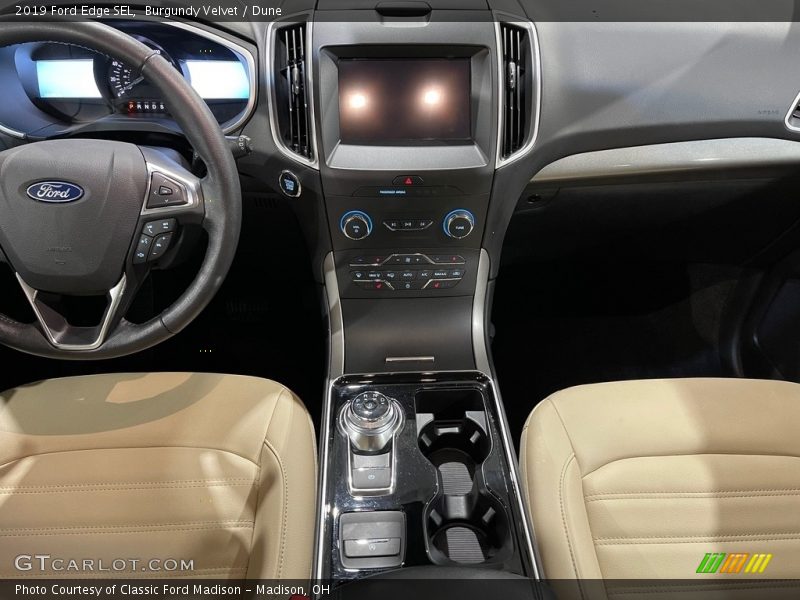 Burgundy Velvet / Dune 2019 Ford Edge SEL
