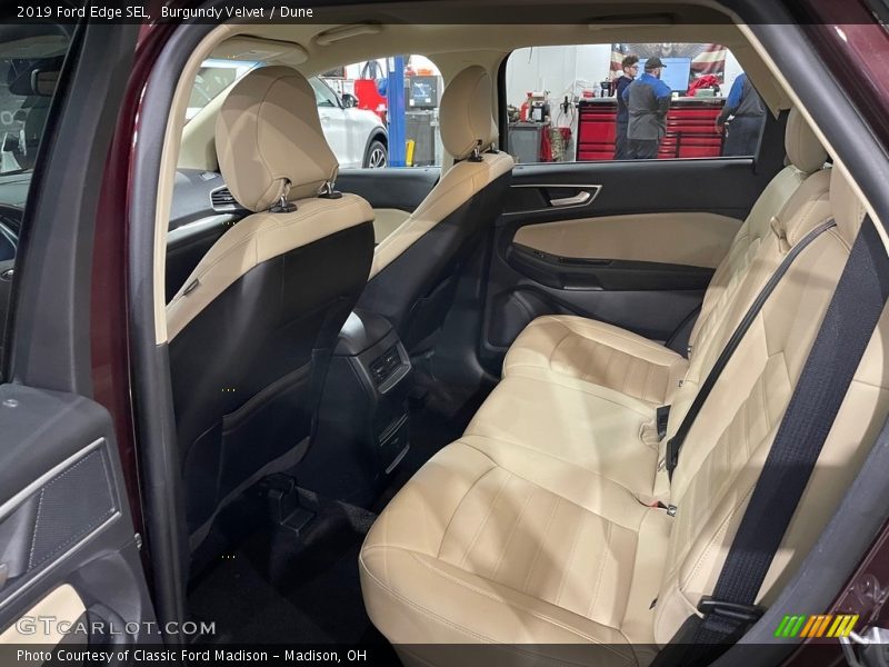 Burgundy Velvet / Dune 2019 Ford Edge SEL