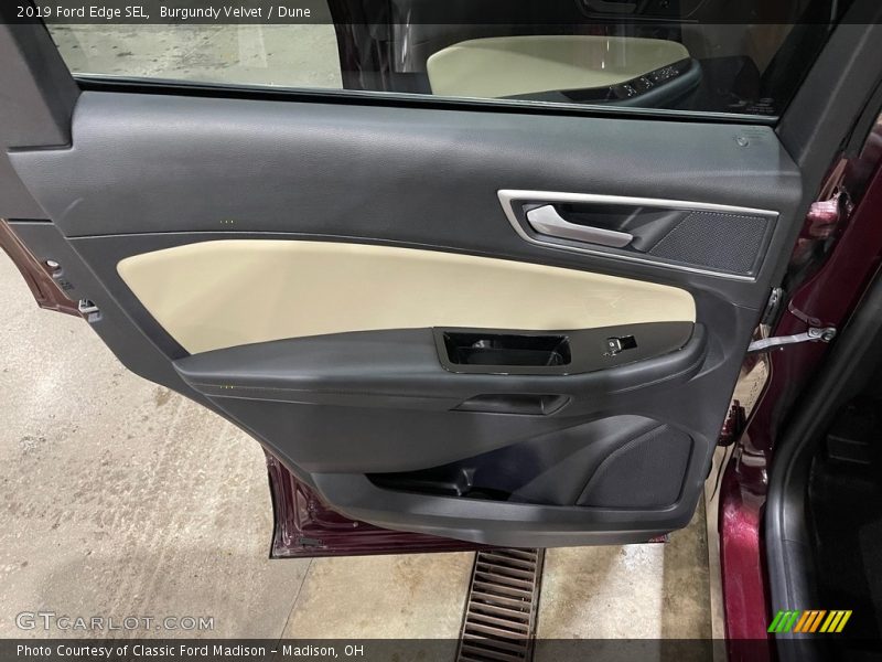 Burgundy Velvet / Dune 2019 Ford Edge SEL