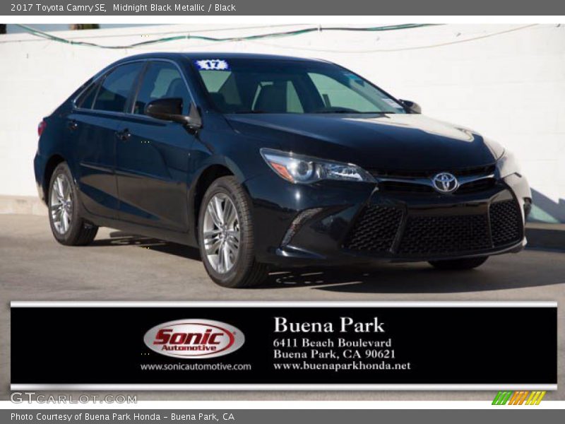 Midnight Black Metallic / Black 2017 Toyota Camry SE