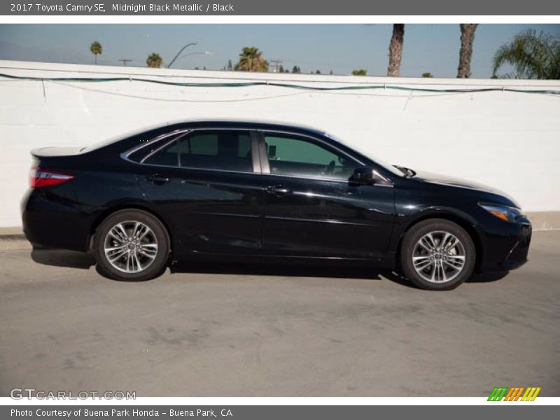 Midnight Black Metallic / Black 2017 Toyota Camry SE