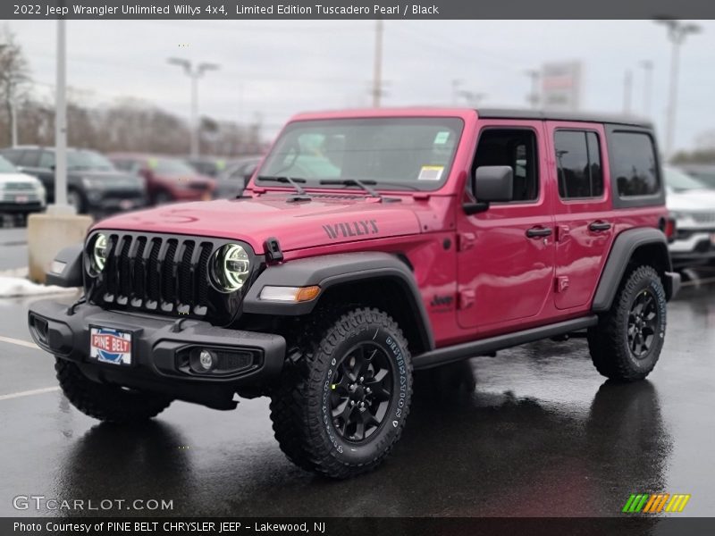 Front 3/4 View of 2022 Wrangler Unlimited Willys 4x4