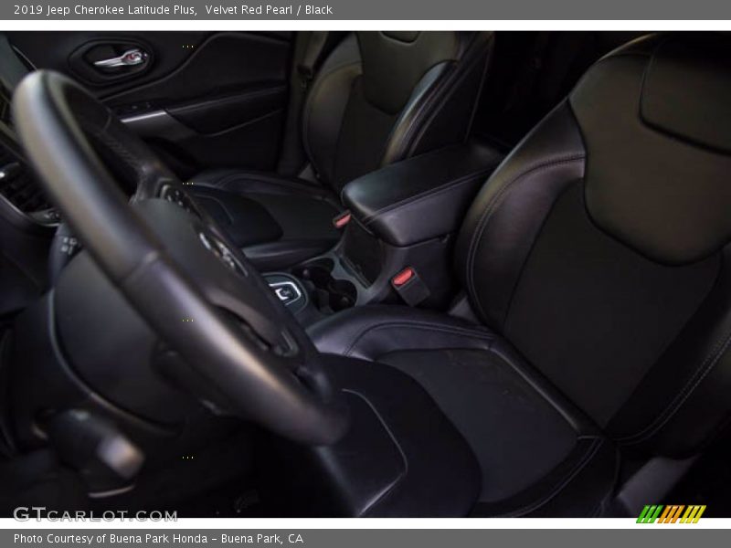 Velvet Red Pearl / Black 2019 Jeep Cherokee Latitude Plus