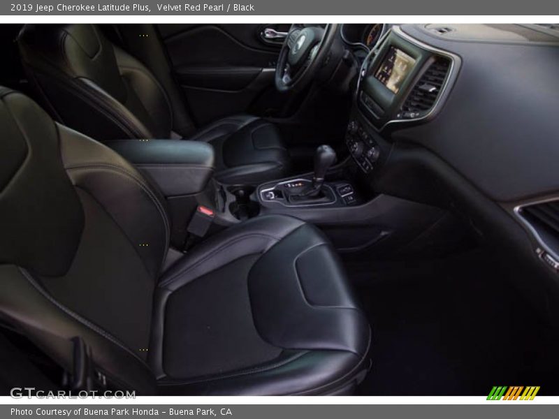 Velvet Red Pearl / Black 2019 Jeep Cherokee Latitude Plus