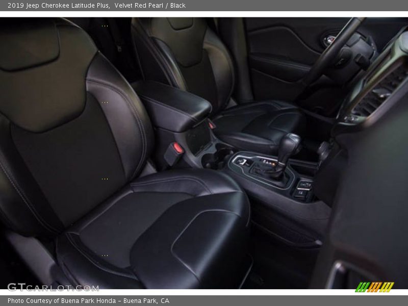 Velvet Red Pearl / Black 2019 Jeep Cherokee Latitude Plus