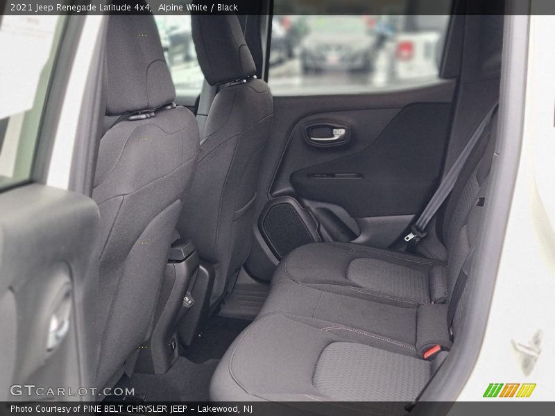 Alpine White / Black 2021 Jeep Renegade Latitude 4x4