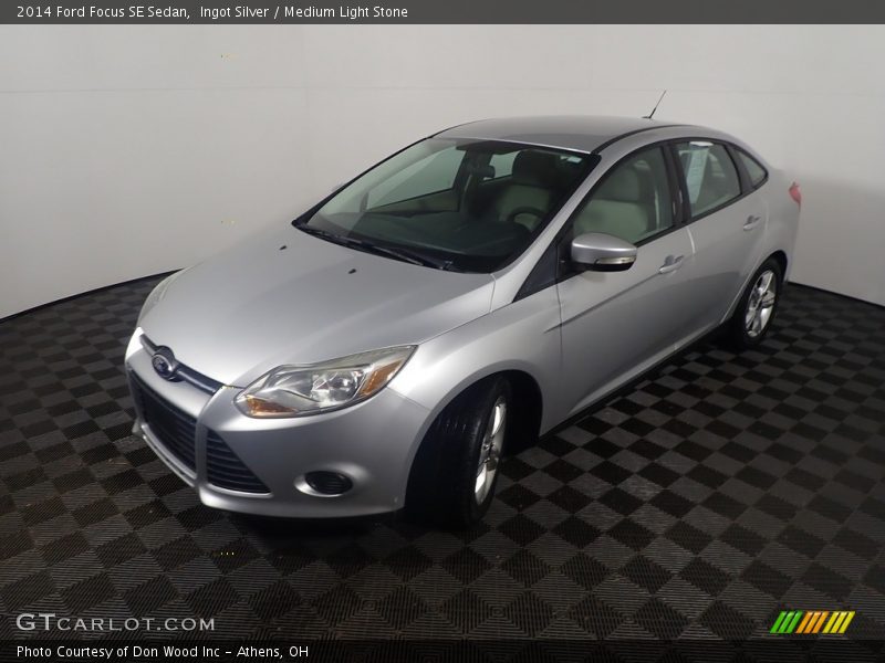 Ingot Silver / Medium Light Stone 2014 Ford Focus SE Sedan
