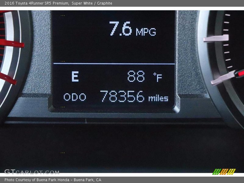 Super White / Graphite 2016 Toyota 4Runner SR5 Premium