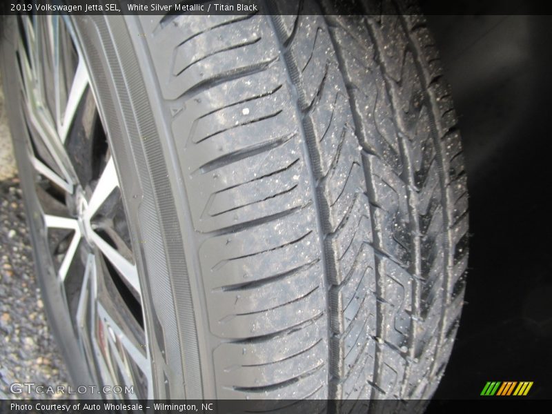White Silver Metallic / Titan Black 2019 Volkswagen Jetta SEL