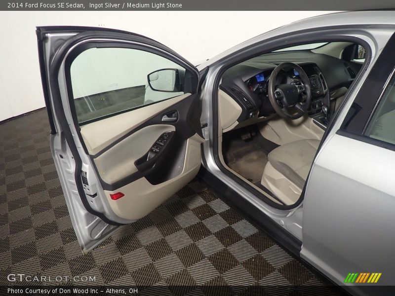 Ingot Silver / Medium Light Stone 2014 Ford Focus SE Sedan